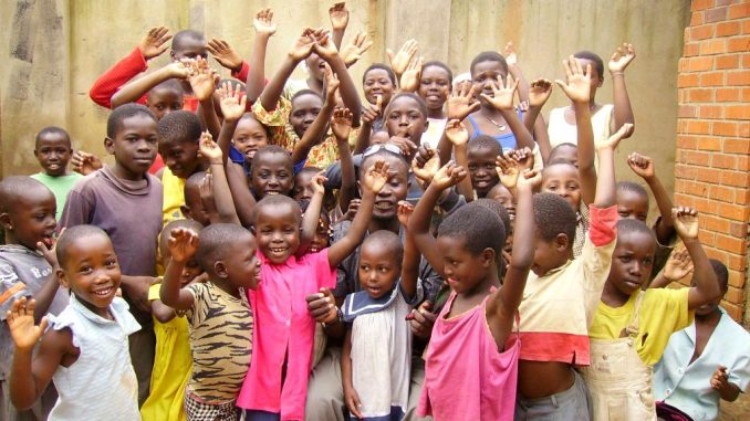 Read more about the article Orphans in Uganda